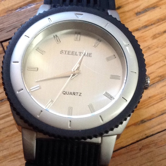 Steel Time watch NWT💥 - Picture 3 of 3